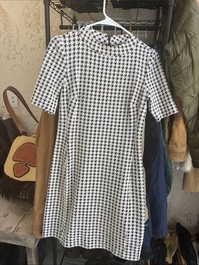 American Living Black and White Houndstooth Midi Dress